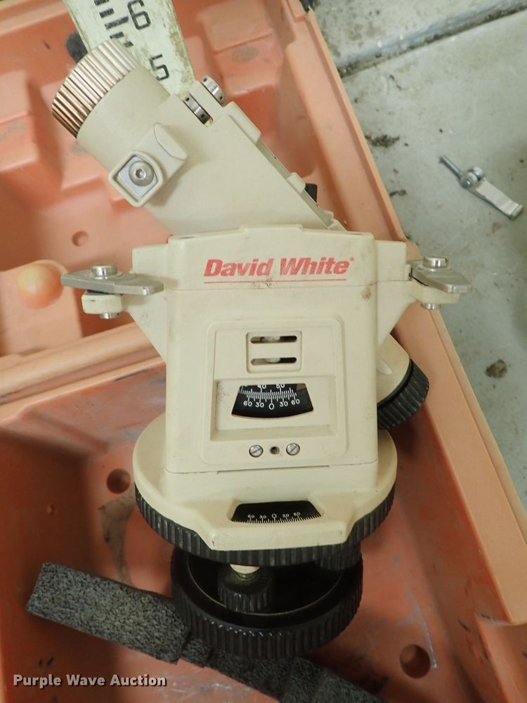 image for item GB9486 Surveying equipment