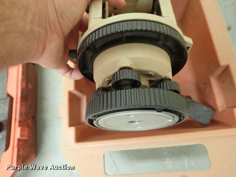 image for item GB9486 Surveying equipment