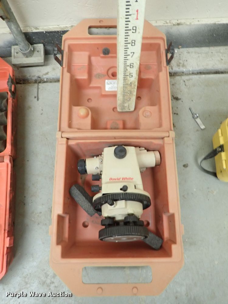 image for item GB9486 Surveying equipment