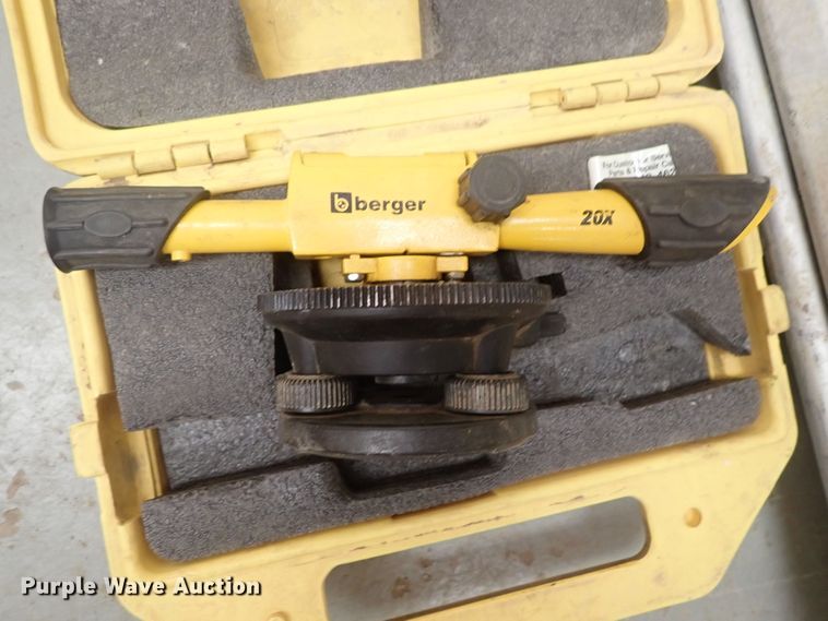 image for item GB9486 Surveying equipment