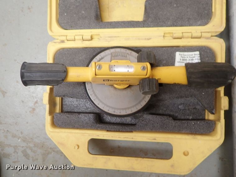 image for item GB9486 Surveying equipment