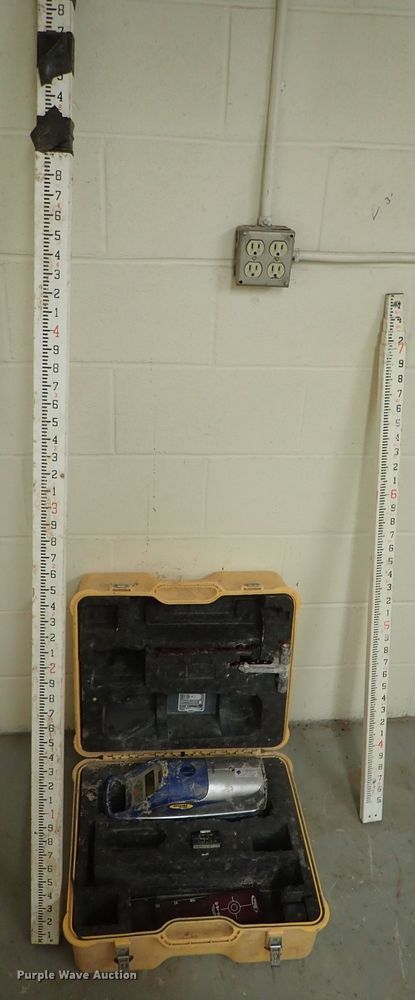 image for item GB9487 Spectra DG711 pipe laser