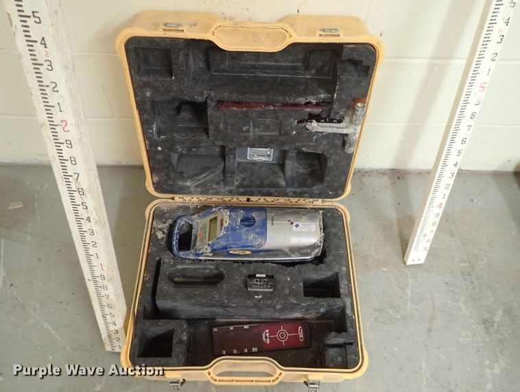 image for item GB9487 Spectra DG711 pipe laser