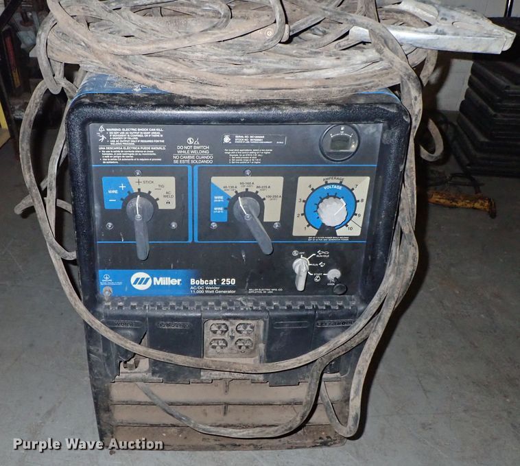 image for item GB9493 Miller Bobcat 250 AC/DC welder/generator
