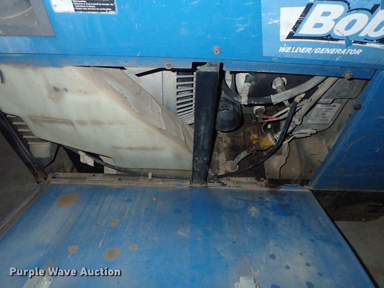 image for item GB9493 Miller Bobcat 250 AC/DC welder/generator