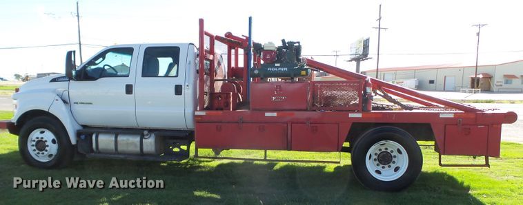 image for item GC9064 2017 Ford F650 Super Duty winch truck