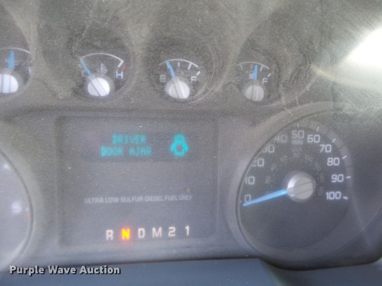 image for item GC9064 2017 Ford F650 Super Duty winch truck