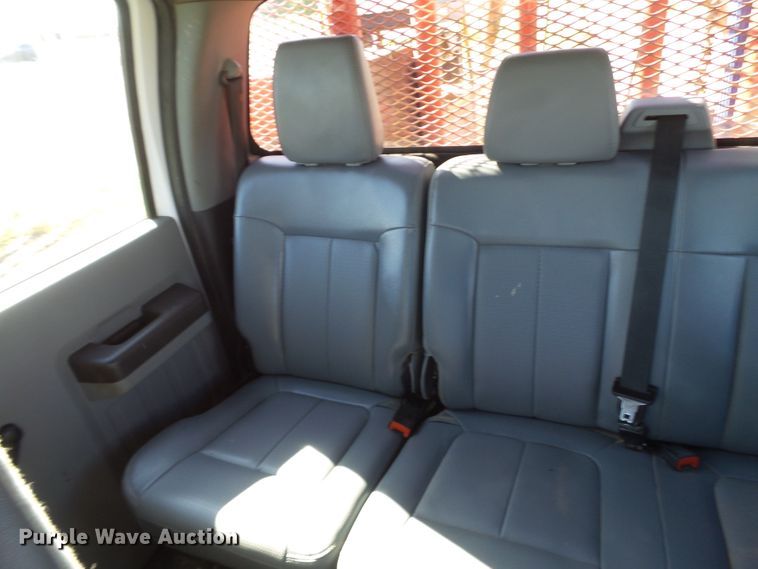 image for item GC9064 2017 Ford F650 Super Duty winch truck