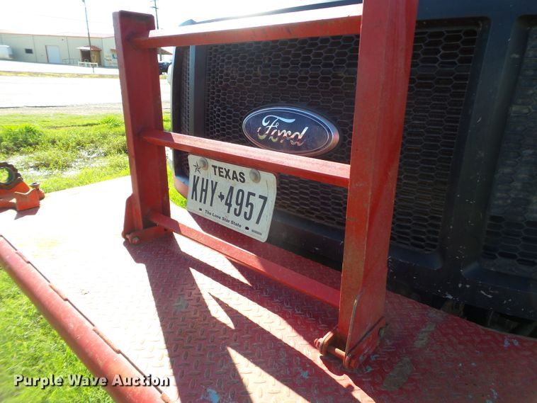 image for item GC9064 2017 Ford F650 Super Duty winch truck