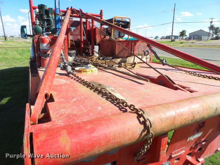 image for item GC9064 2017 Ford F650 Super Duty winch truck