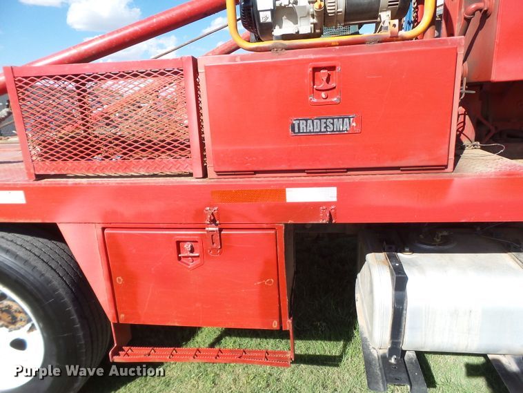 image for item GC9064 2017 Ford F650 Super Duty winch truck