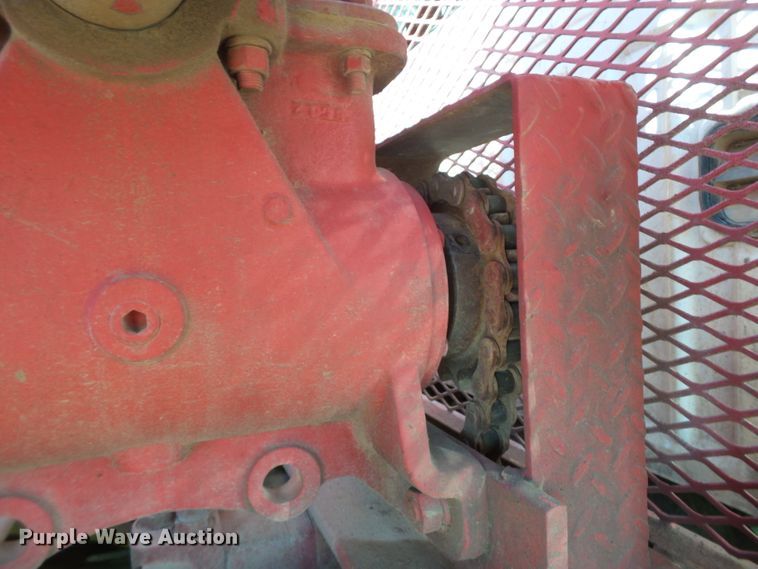 image for item GC9064 2017 Ford F650 Super Duty winch truck