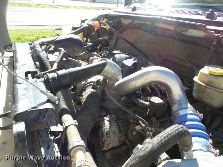 image for item GC9064 2017 Ford F650 Super Duty winch truck