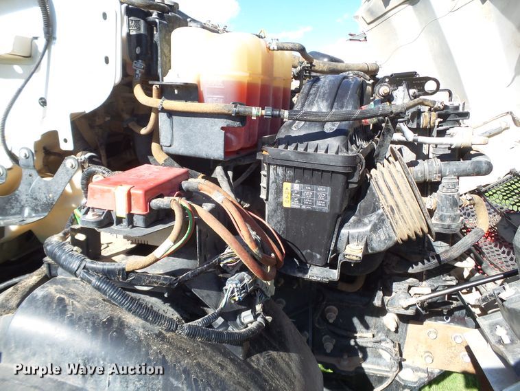 image for item GC9064 2017 Ford F650 Super Duty winch truck