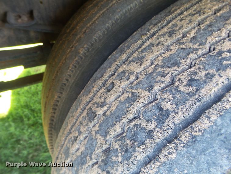 image for item GC9064 2017 Ford F650 Super Duty winch truck