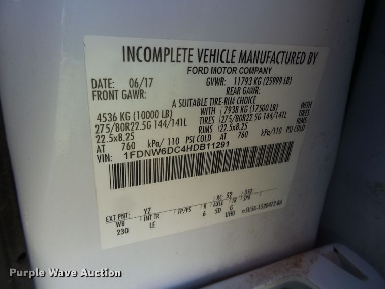 image for item GC9064 2017 Ford F650 Super Duty winch truck