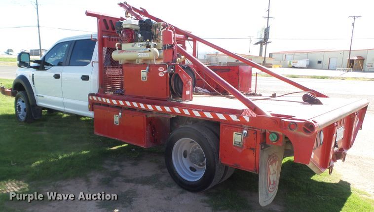 image for item GC9065 2018 Ford F550 Super Duty Crew Cab winch truck