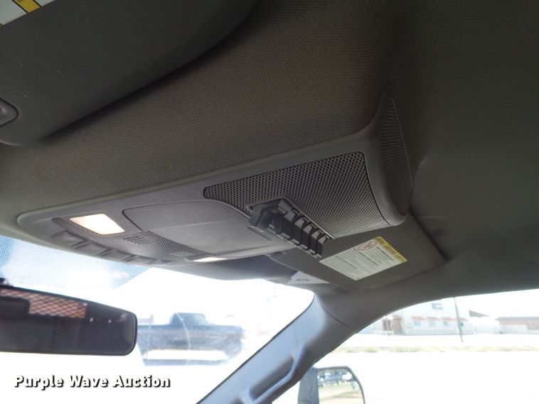 image for item GC9065 2018 Ford F550 Super Duty Crew Cab winch truck