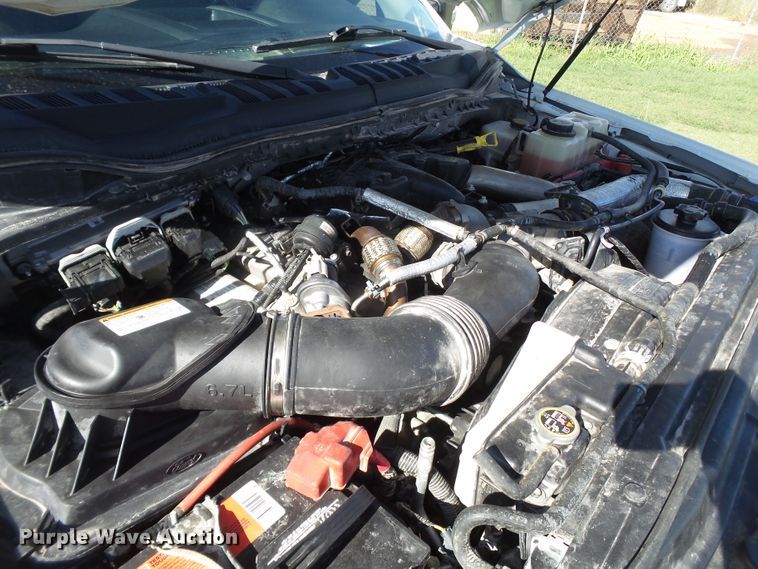 image for item GC9065 2018 Ford F550 Super Duty Crew Cab winch truck