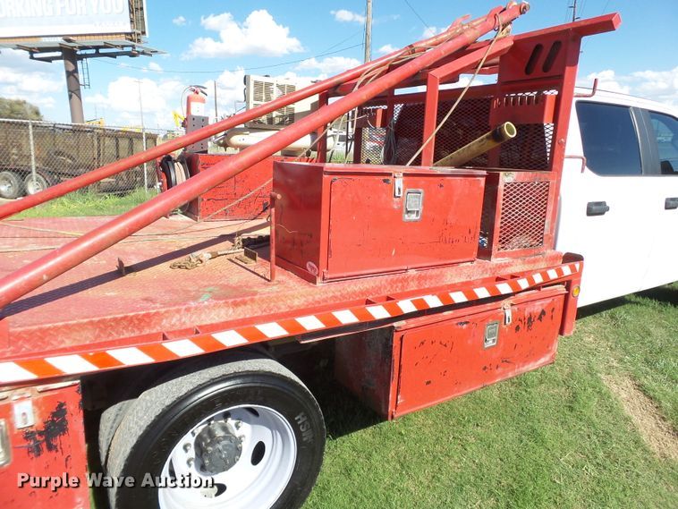 image for item GC9065 2018 Ford F550 Super Duty Crew Cab winch truck