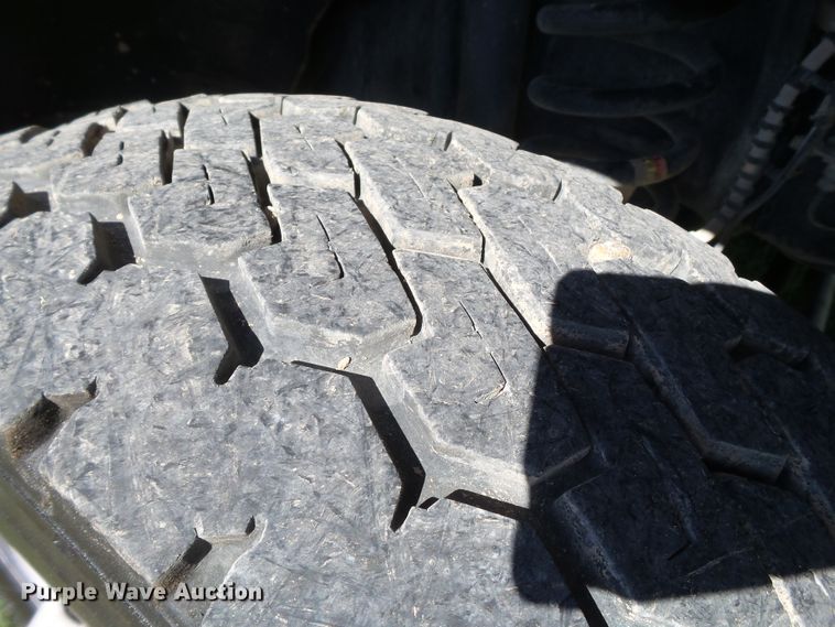 image for item GC9065 2018 Ford F550 Super Duty Crew Cab winch truck