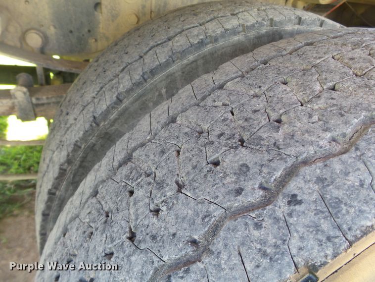 image for item GC9065 2018 Ford F550 Super Duty Crew Cab winch truck