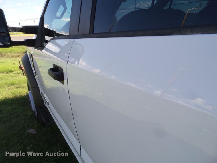 image for item GC9065 2018 Ford F550 Super Duty Crew Cab winch truck