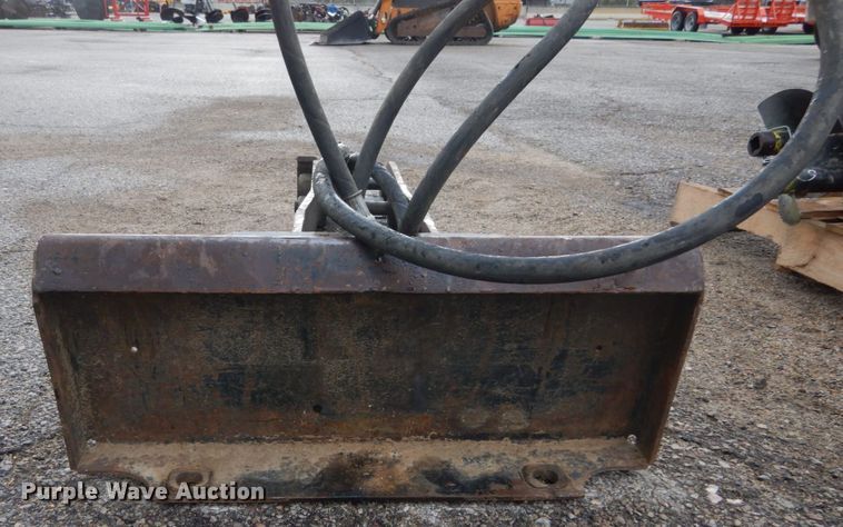 image for item GC9347 Huskie HH100 compact utility loader breaker