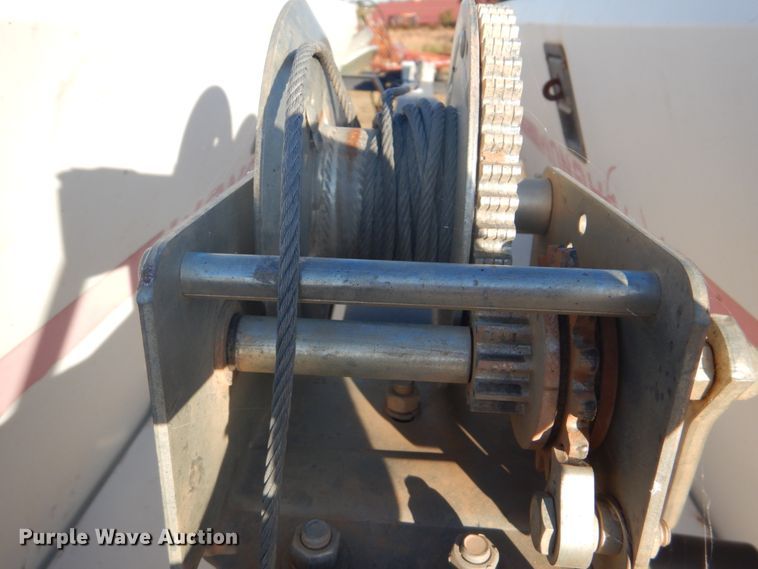 image for item GC9693 2000 Magnum 4060K light plant