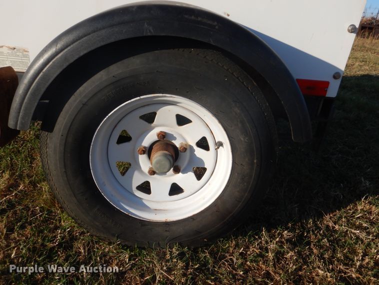 image for item GC9693 2000 Magnum 4060K light plant