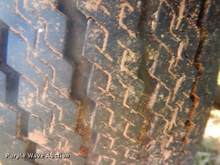 image for item GC9693 2000 Magnum 4060K light plant