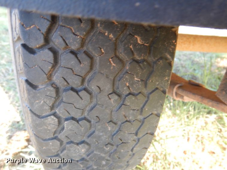 image for item GC9693 2000 Magnum 4060K light plant