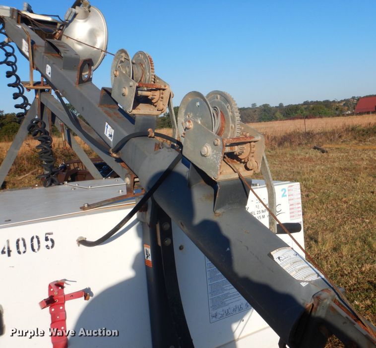 image for item GC9694 2010 Magnum MLT5060K light plant