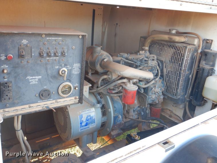 image for item GC9694 2010 Magnum MLT5060K light plant