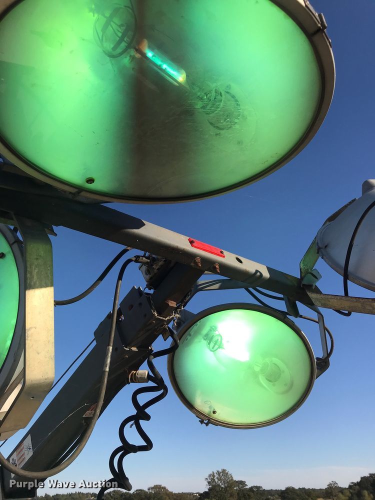 image for item GC9694 2010 Magnum MLT5060K light plant