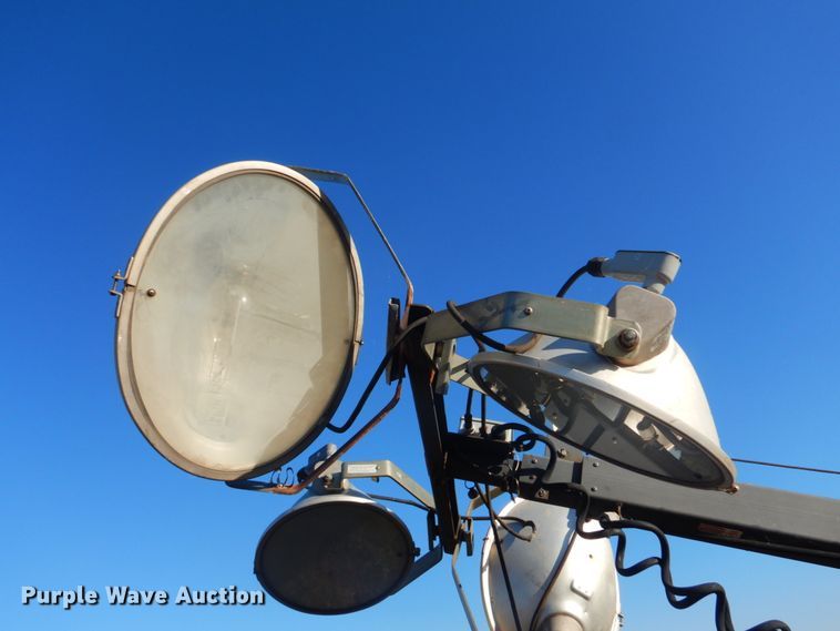 image for item GC9694 2010 Magnum MLT5060K light plant