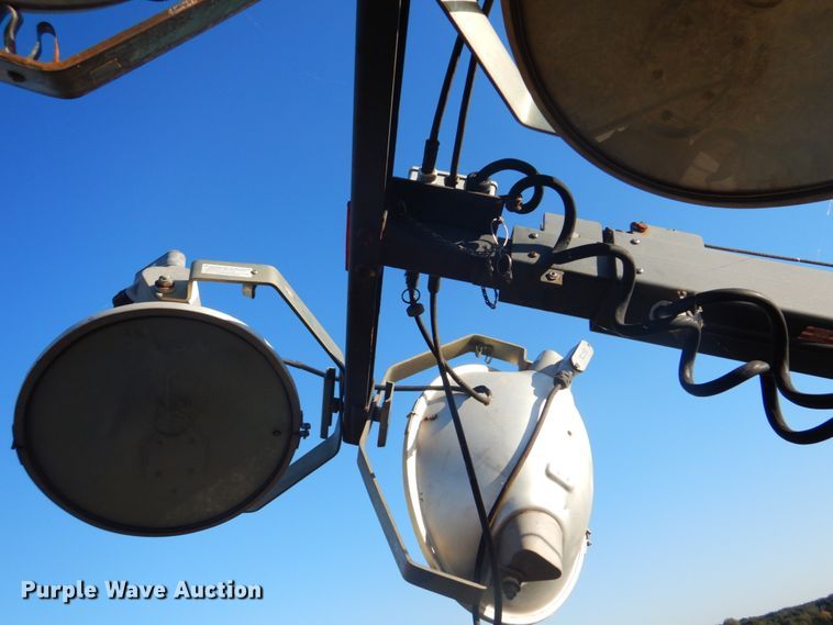 image for item GC9694 2010 Magnum MLT5060K light plant