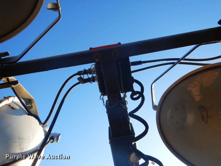 image for item GC9694 2010 Magnum MLT5060K light plant