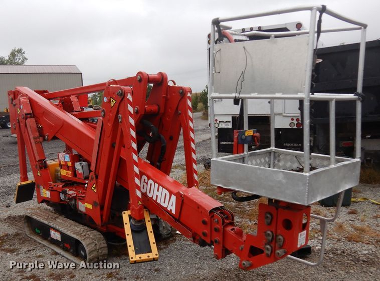 image for item GI9371 2015 CMC S19 boom lift