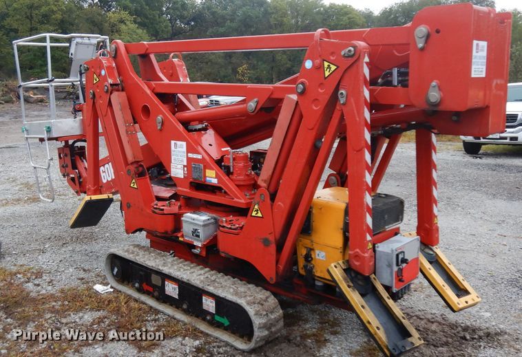 image for item GI9371 2015 CMC S19 boom lift