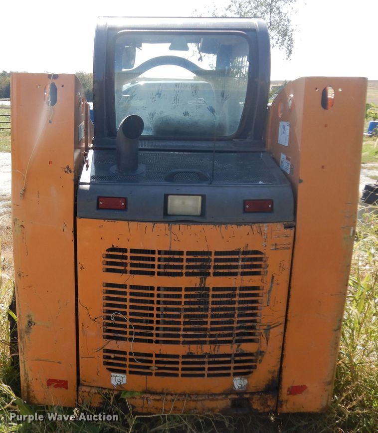 image for item GI9381 2010 Case 440 skid steer