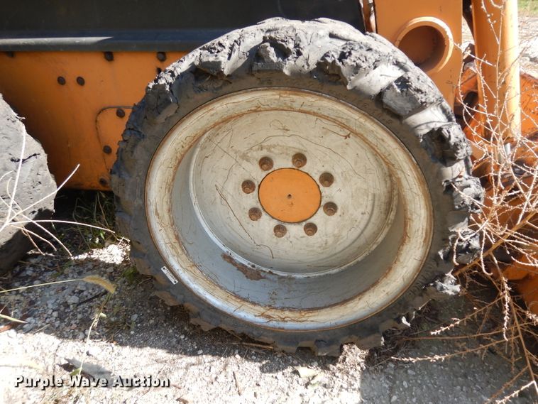 image for item GI9381 2010 Case 440 skid steer