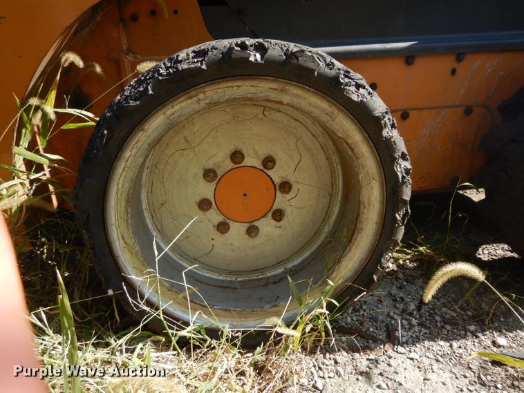 image for item GI9381 2010 Case 440 skid steer