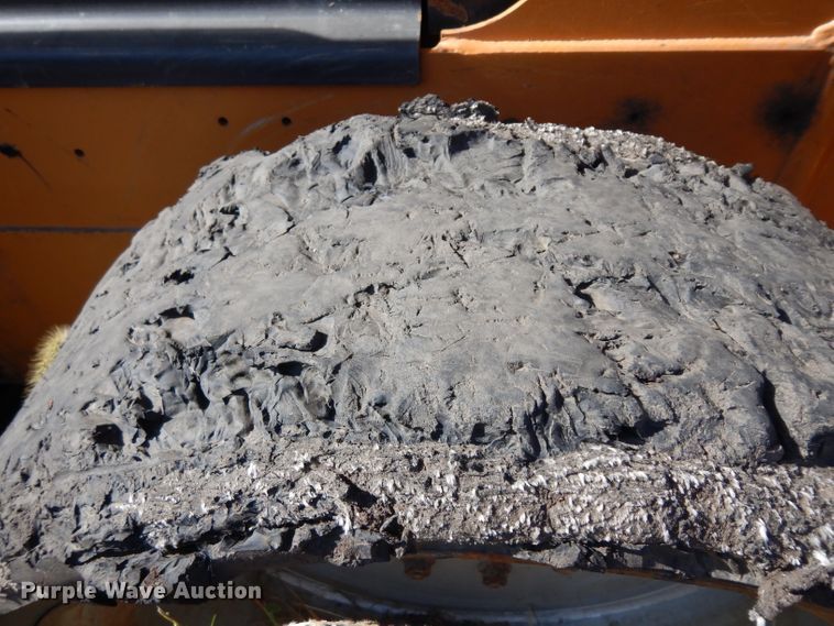 image for item GI9381 2010 Case 440 skid steer