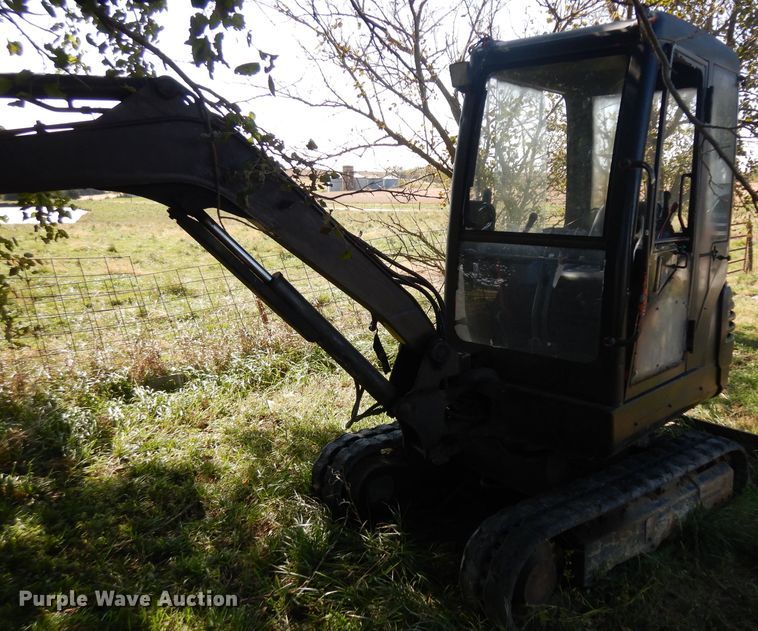 image for item GI9382 Kubota KX61-2 mini excavator