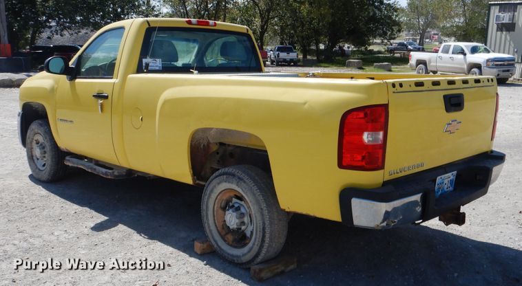 image for item DF2222 2007 Chevrolet Silverado 2500 pickup truck
