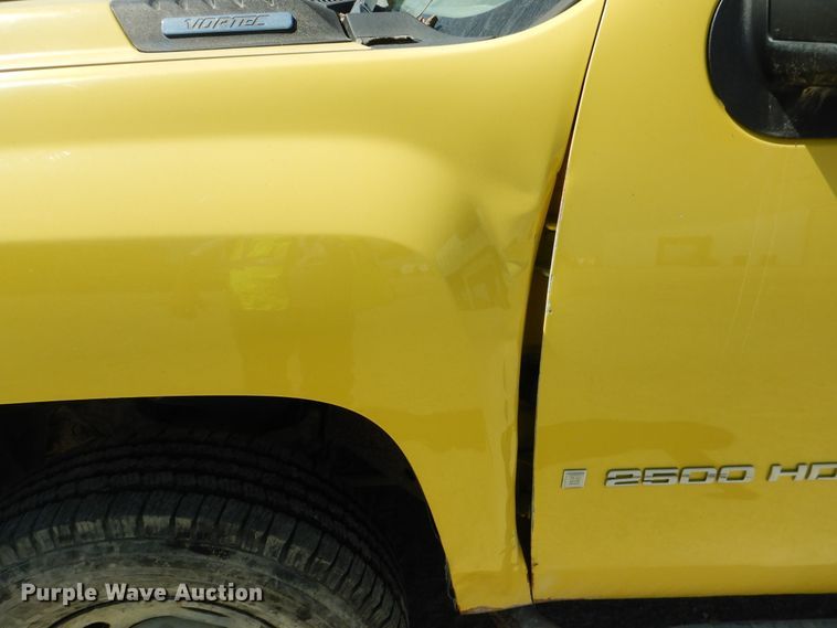 image for item DF2222 2007 Chevrolet Silverado 2500 pickup truck