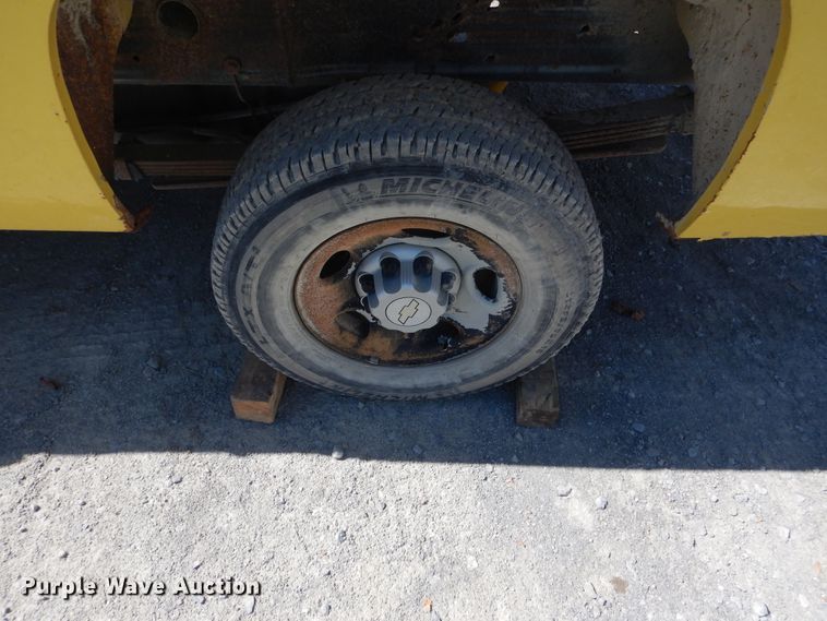 image for item DF2222 2007 Chevrolet Silverado 2500 pickup truck