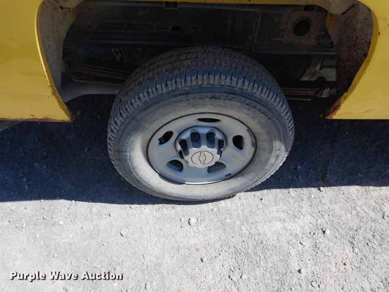 image for item DF2222 2007 Chevrolet Silverado 2500 pickup truck
