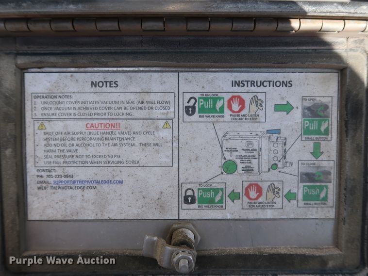 image for item DG7001 1985 Fruehauf HAB-F2-J1000 pneumatic dry bulk trailer